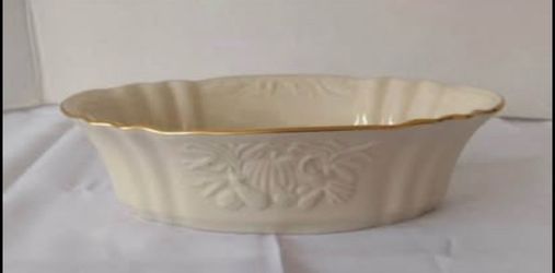 Vintage Lenox 8  3/4" China Harvest Server Bowl