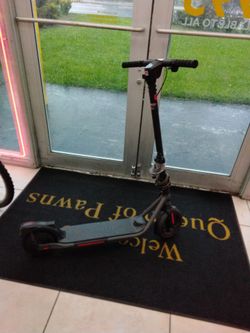 Electric scooter