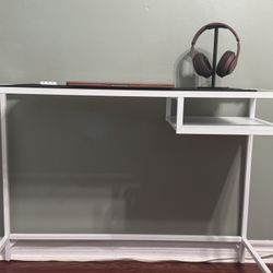 IKEA VITTSJÖ Desk