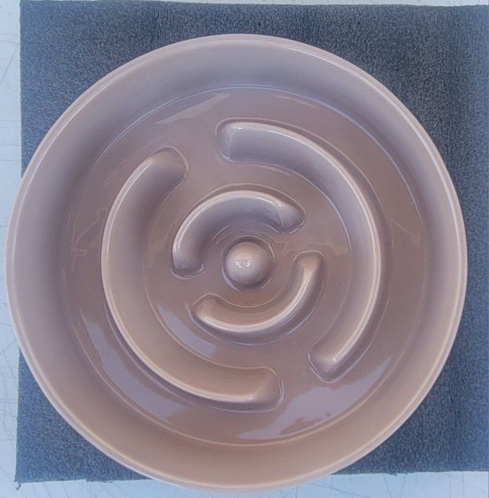 Ceramic & Plastic Slow Feeders & Puzzle Feeders Some With Elevated Stands