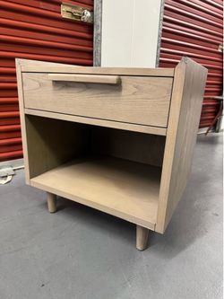 Crate and barrel Tate 23" Wood Nightstand