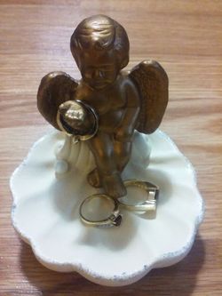 Brand New Angel ring holder