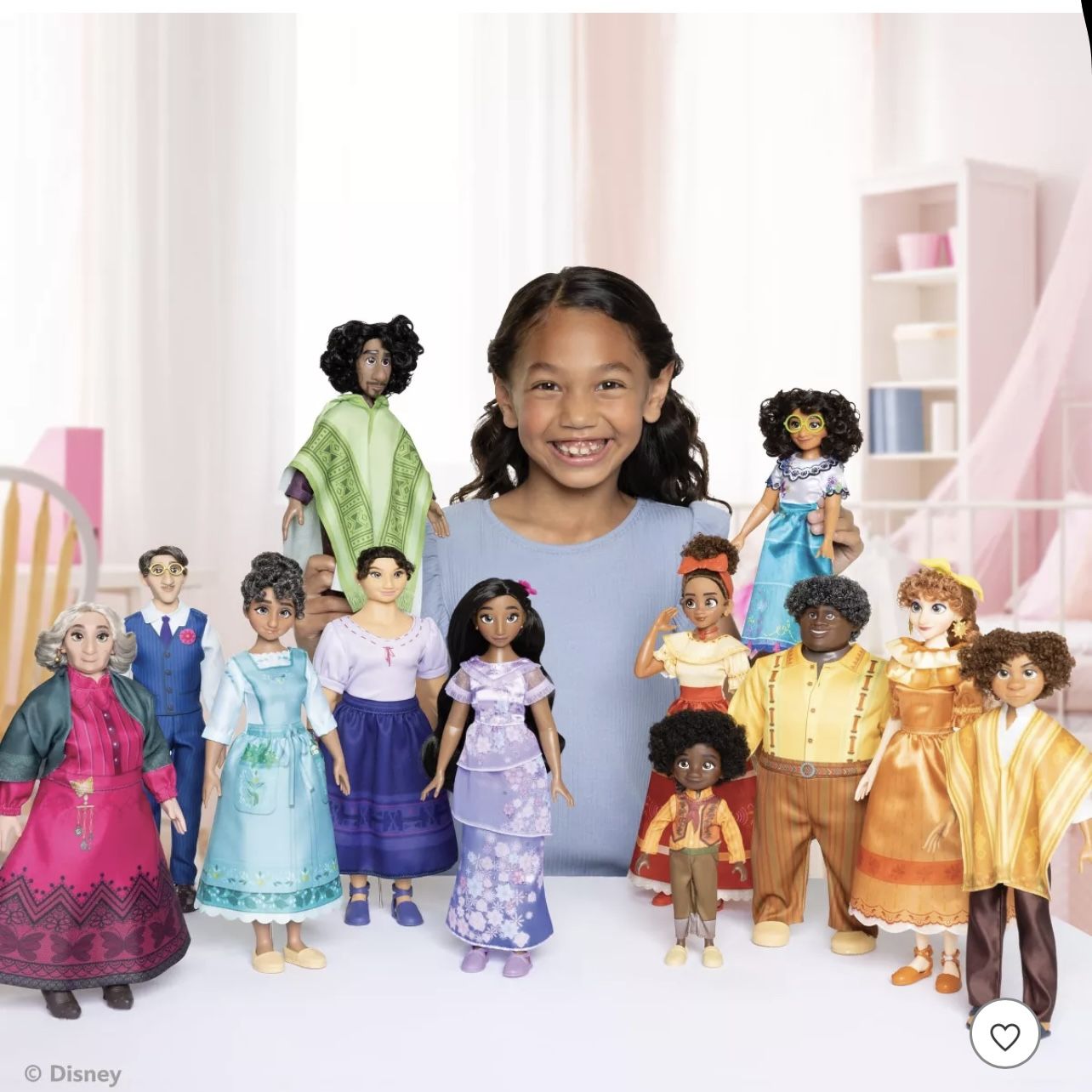 Disney Encanto Ultimate Madrigal Family Dolls Gift Set Includes 12 Dolls