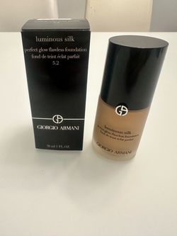 Giorgio Armani luminous silk shade 5.2