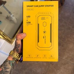Smart car jump Starter