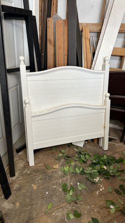 Twin bed
