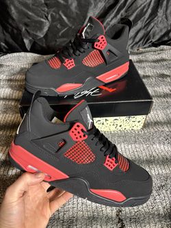 Jordan 4 Red Thunder Size 11 Men’s Sneakers