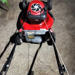 22" BIG WHEEL SELF PROPELLED CRAFTSMAN MOWER. SHARP BLADE, SIDE DISCH, ADJ WHEELS, WORKS GREAT. 