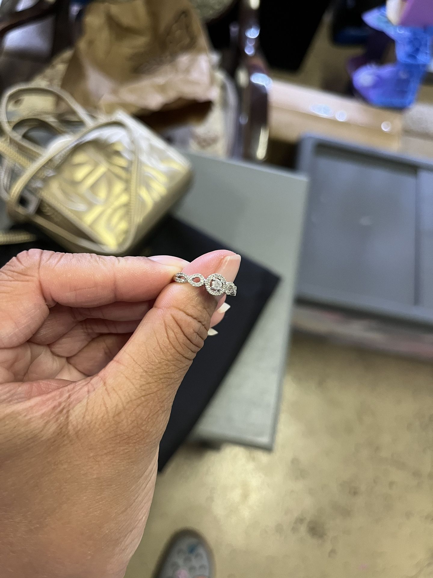 Brand New 10kt 1/4 Diamond Ring Size Size 6 