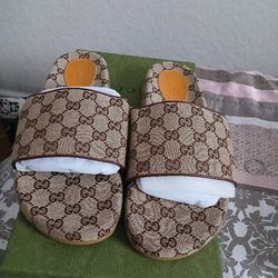Gucci Monogram Slides Mens Size 9