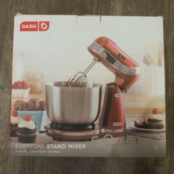 DASH Everyday Stand Mixer