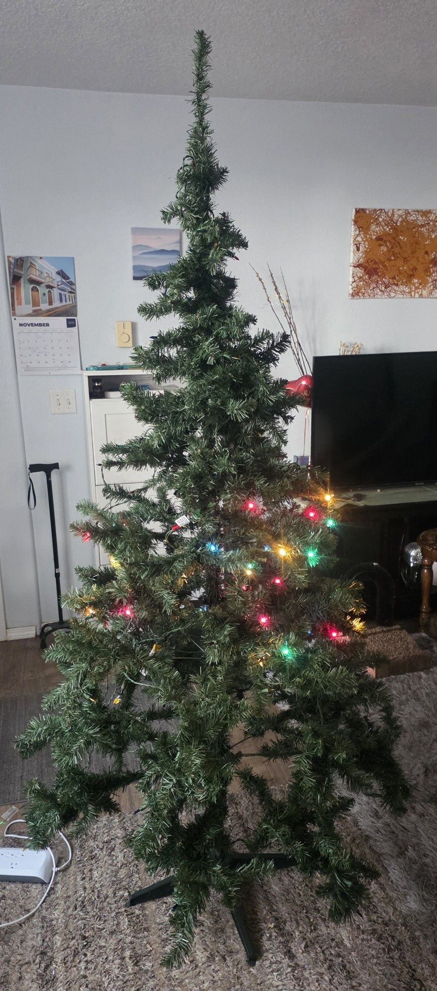 FREE Christmas Tree, 6 ft (Some Lights Not Working)