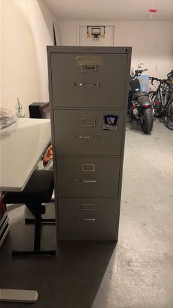 File cabinet for sale like new