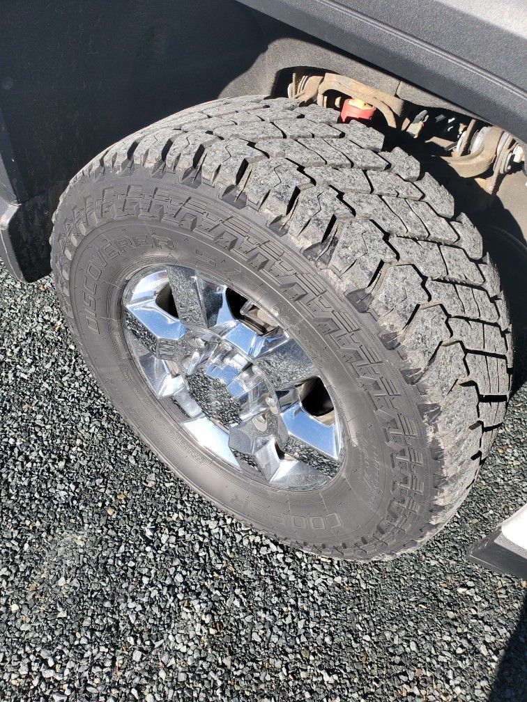 Stuuted Rims Semi Set Of GMC DENALI Rims And Studded Snow Tires for Sale in Roy, WA - OfferUp