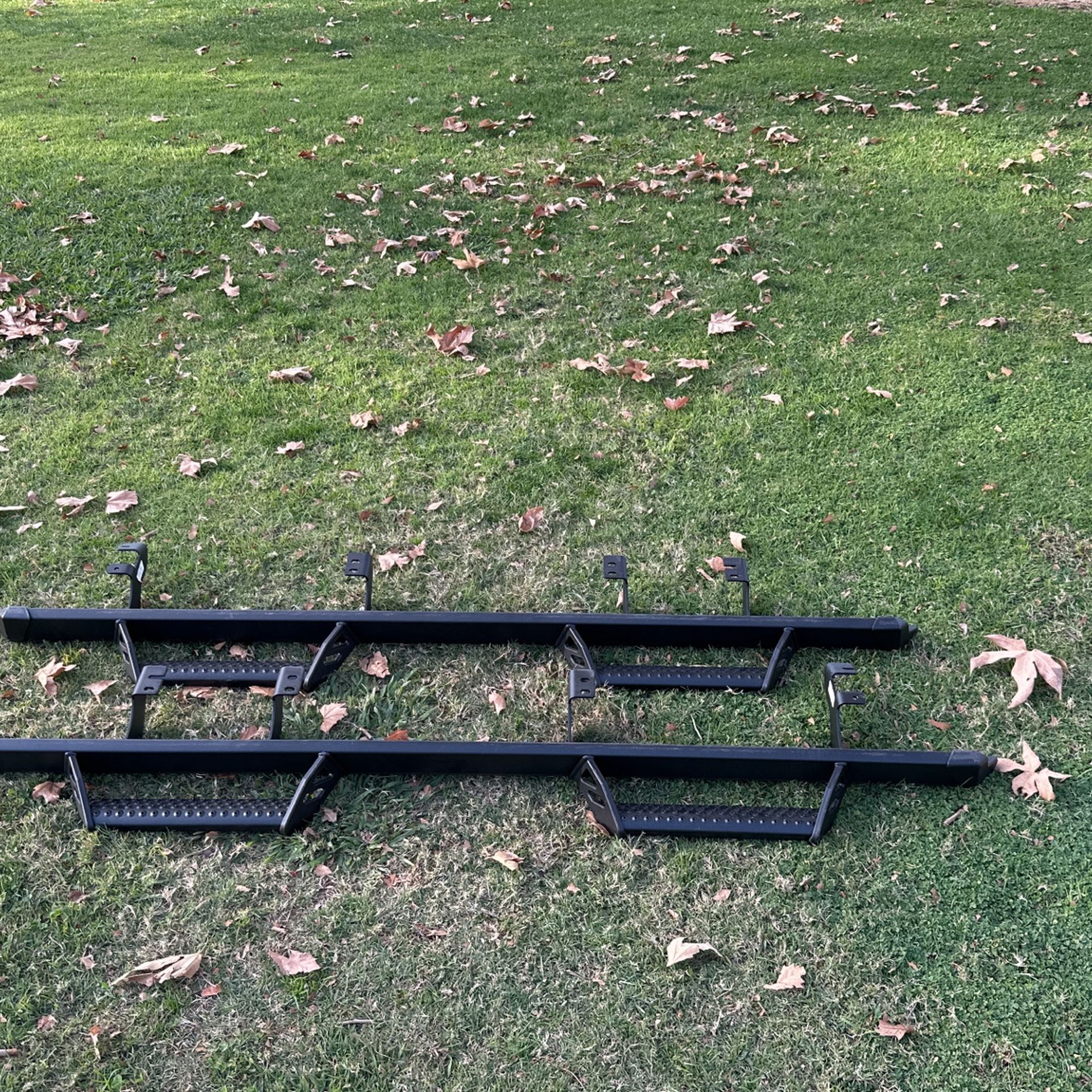 Predator -RH Black C Cab Side Steps 