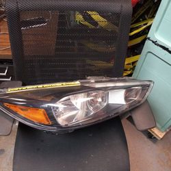 2015-17 Ford Focus Right Headlight LED Black 