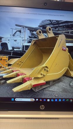 2025 TOFT 36” DIGGING BUCKET 