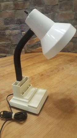 Desk lamp