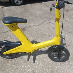 Commercial Ebike Electric Bicycle E-Scooter Electric Scooter with Keys and Charger - $200 FIRM 