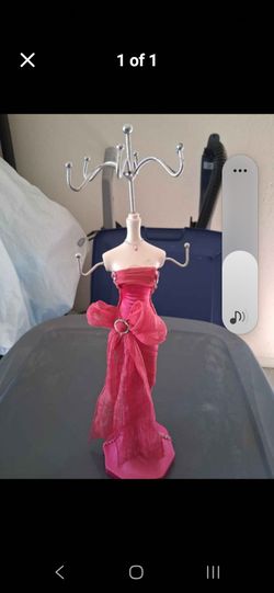 In great condition jewelry tall doll