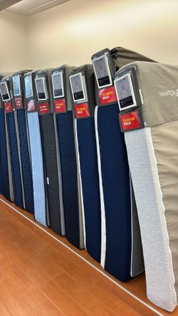 Queen Memory Foam mattress $329.99