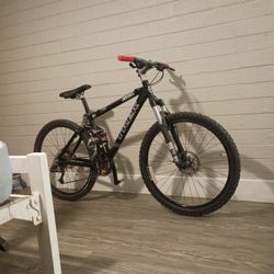 2005 Trek Fuel Mountain Bike