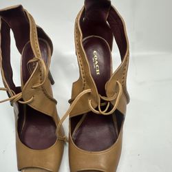 COACH HEELS SIZE # 9B