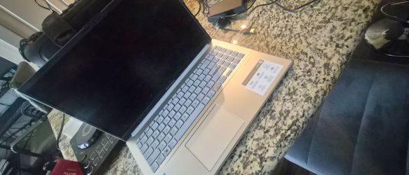 Asus laptop like new