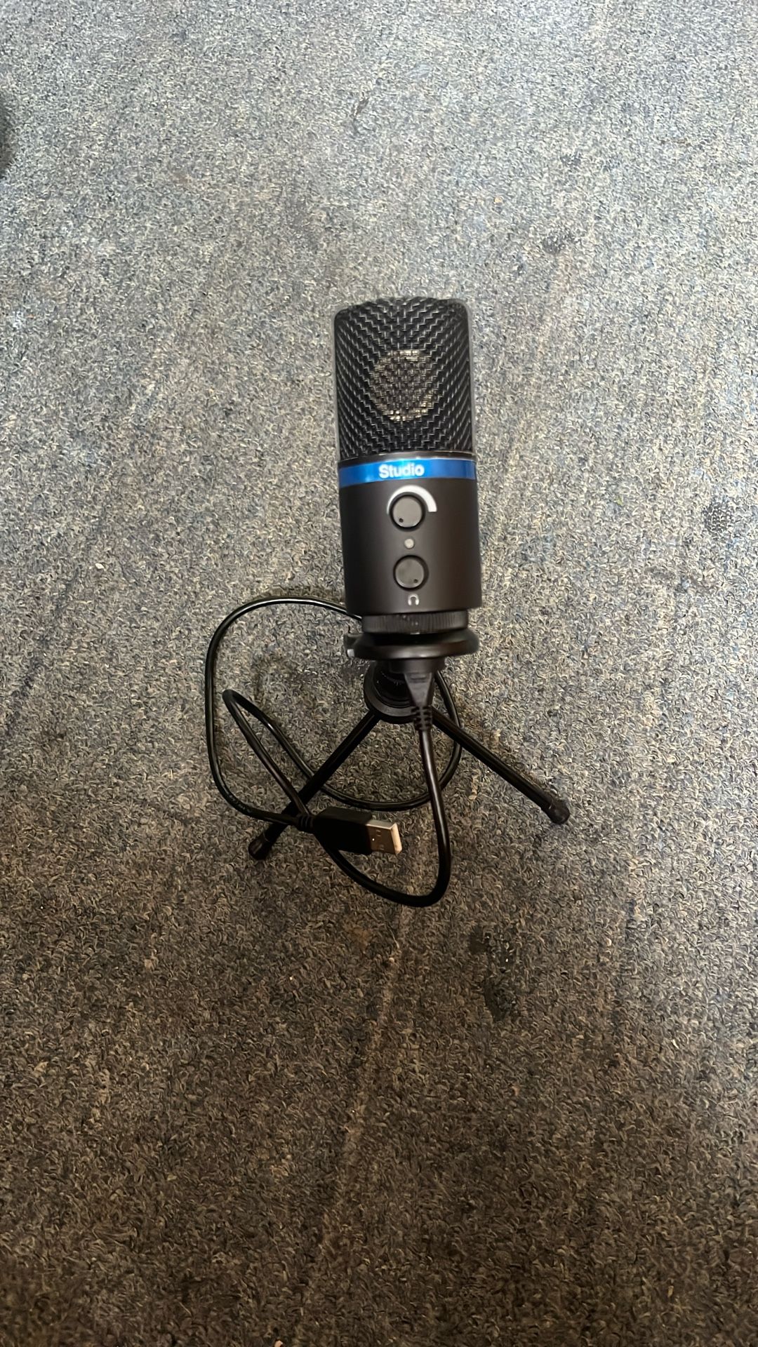 IK Multimedia IP-IRIG-MICSTDBLA-IN iRig Mic Studio (black)