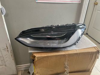 2016-2021 Tesla model X left headlight