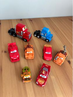 Disney Pixar Cars Lot Lightning McQueen Tow Mater Mack Dinoco