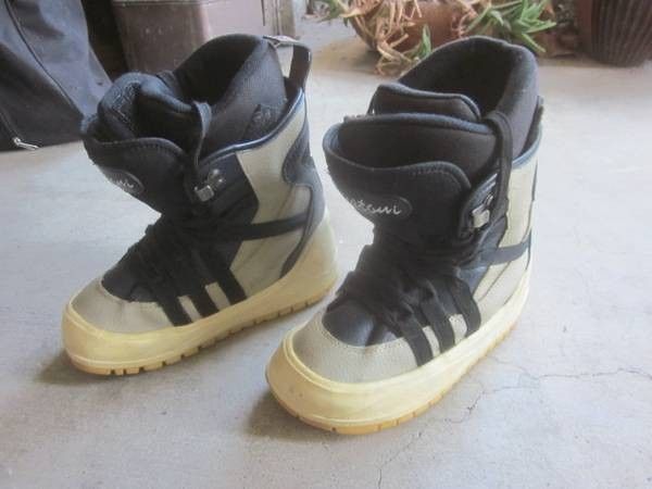 CUSTOM snowboard boots, Men's size 5 GREAT CONDITION