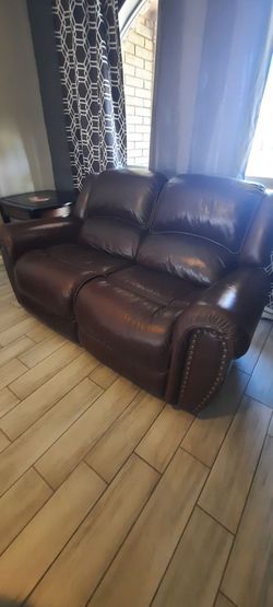 Couch - Recliner