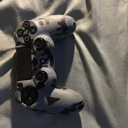 PS4 Controller