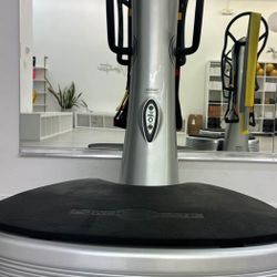 Power Plate 5 pro great condition Authentic