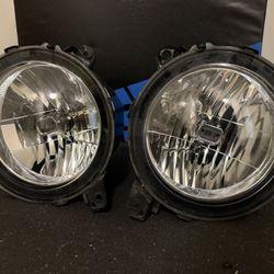 Jeep Gladiator OEM Headlights