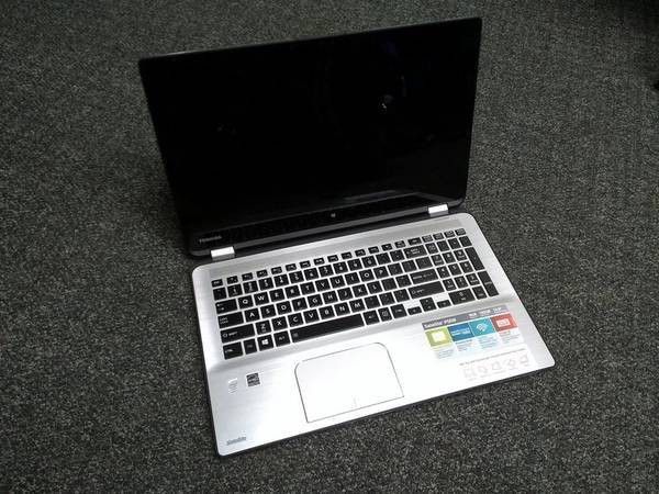 15"Toshiba touchscreen laptop-i7(4510u cpu)2.6ghz,8gigs,256gbssd,hdmi -  (Backlit keyboard, win10 pro and office)))