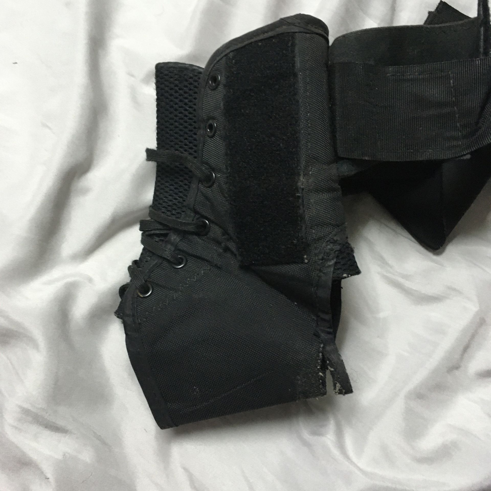 Therapy Ankle Bracket Support