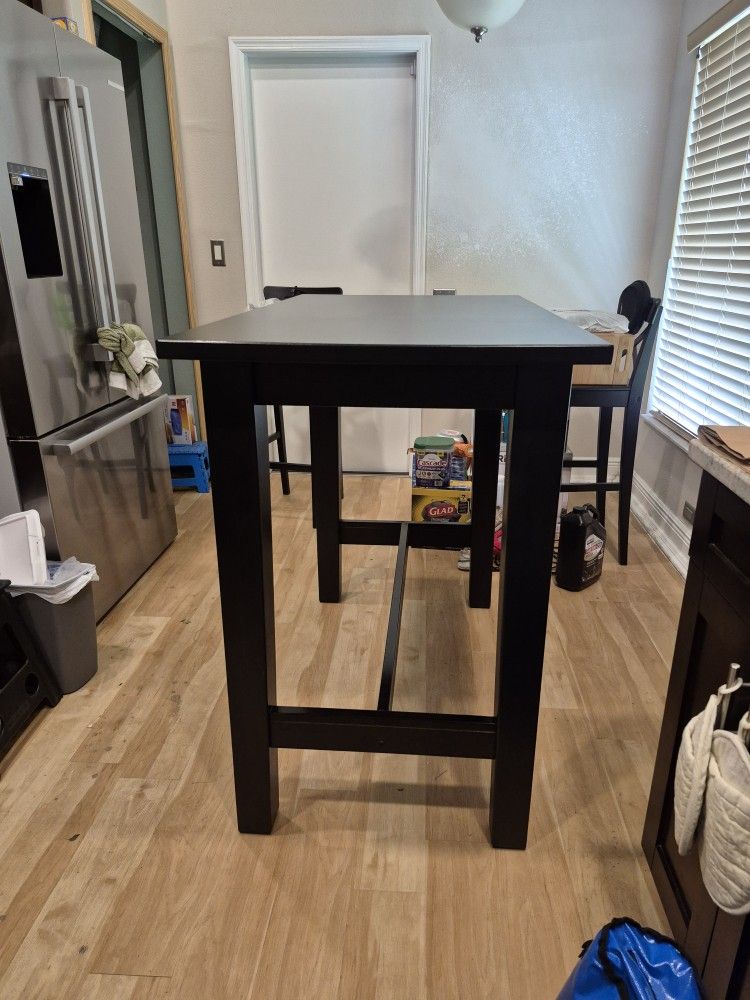 Dinner Table With Four Chairs