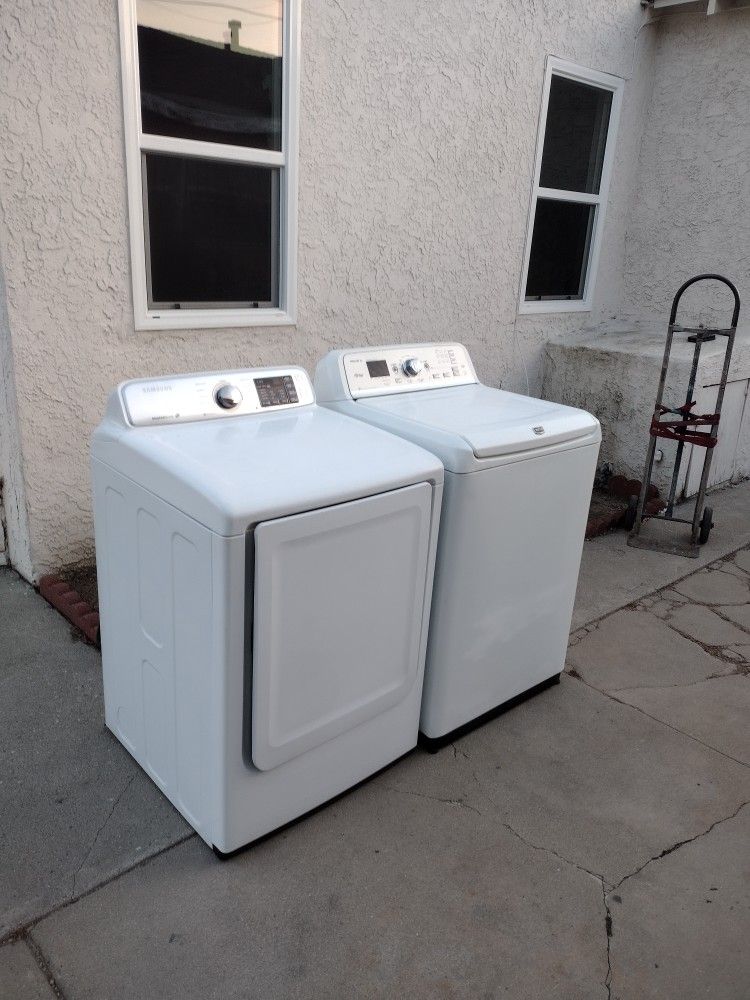Washer And Gas Dryer 