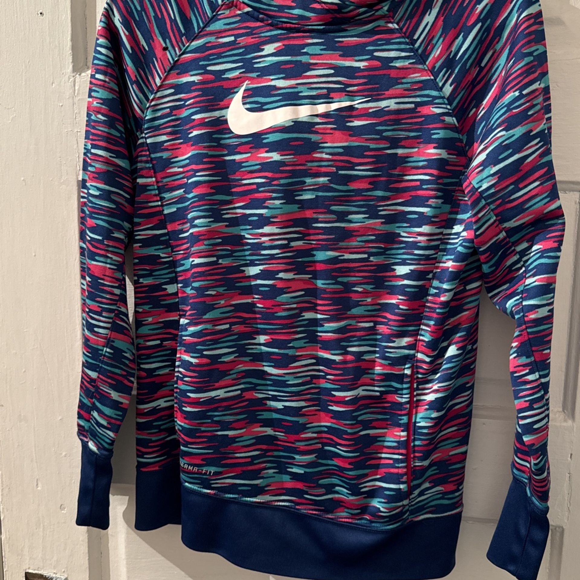 Nike Hoodie XL For small girl youth