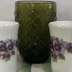 Crown Trent Coffee Mugs And Vase