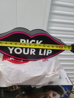 Maybelline Metal Lip Display