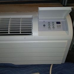 Friedrich In Wall Heat And Air Conditioner 