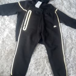 Black Reflective Nike Tech