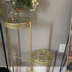 Three pack flower holder