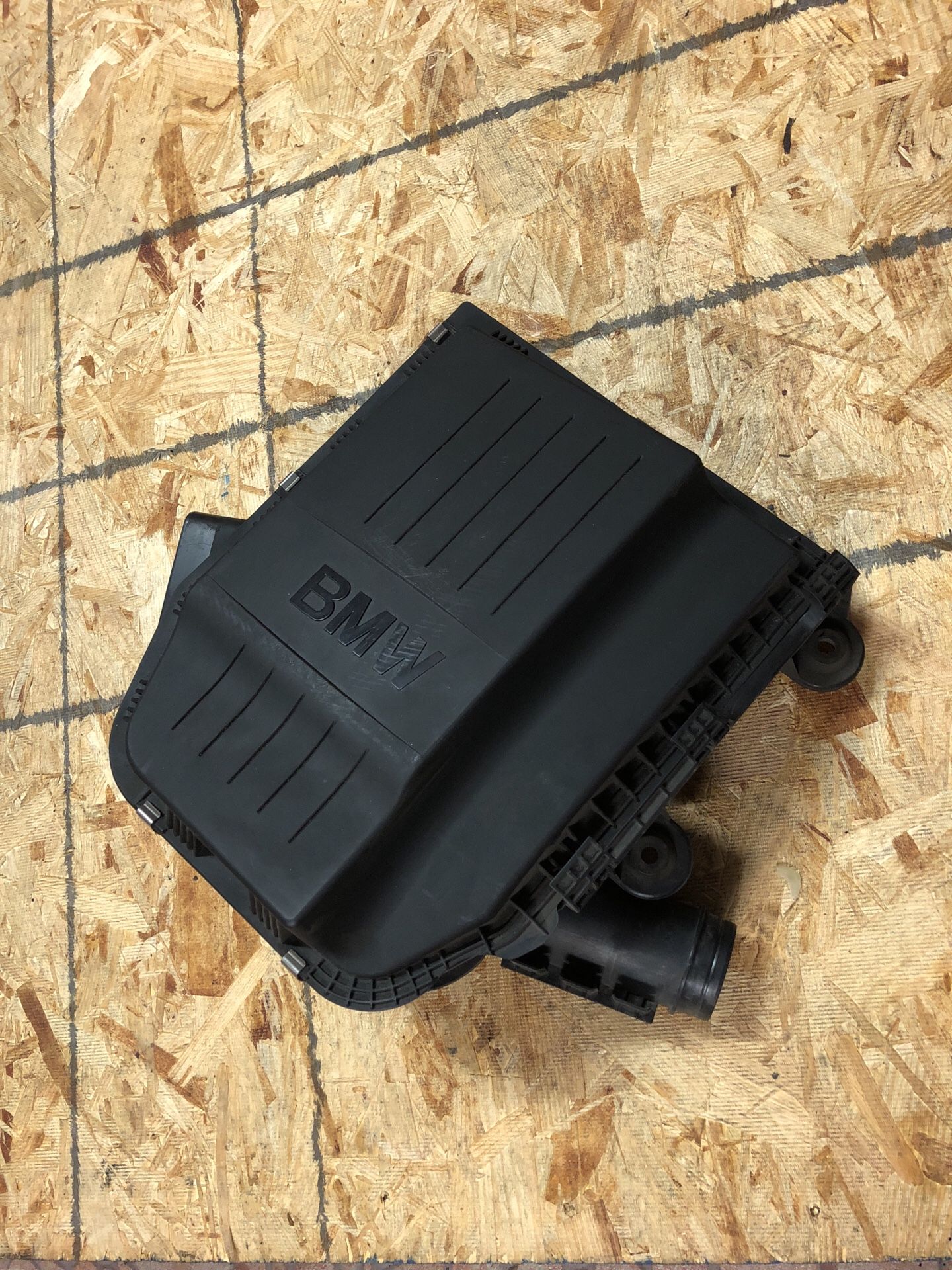 N54 BMW 335i factory Air Box Intake Filter