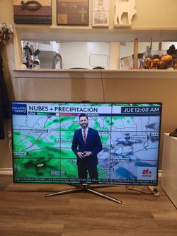 55"Samsung Old Smart Tv Working Good(Read Below Please  )