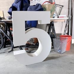 Giant number five 