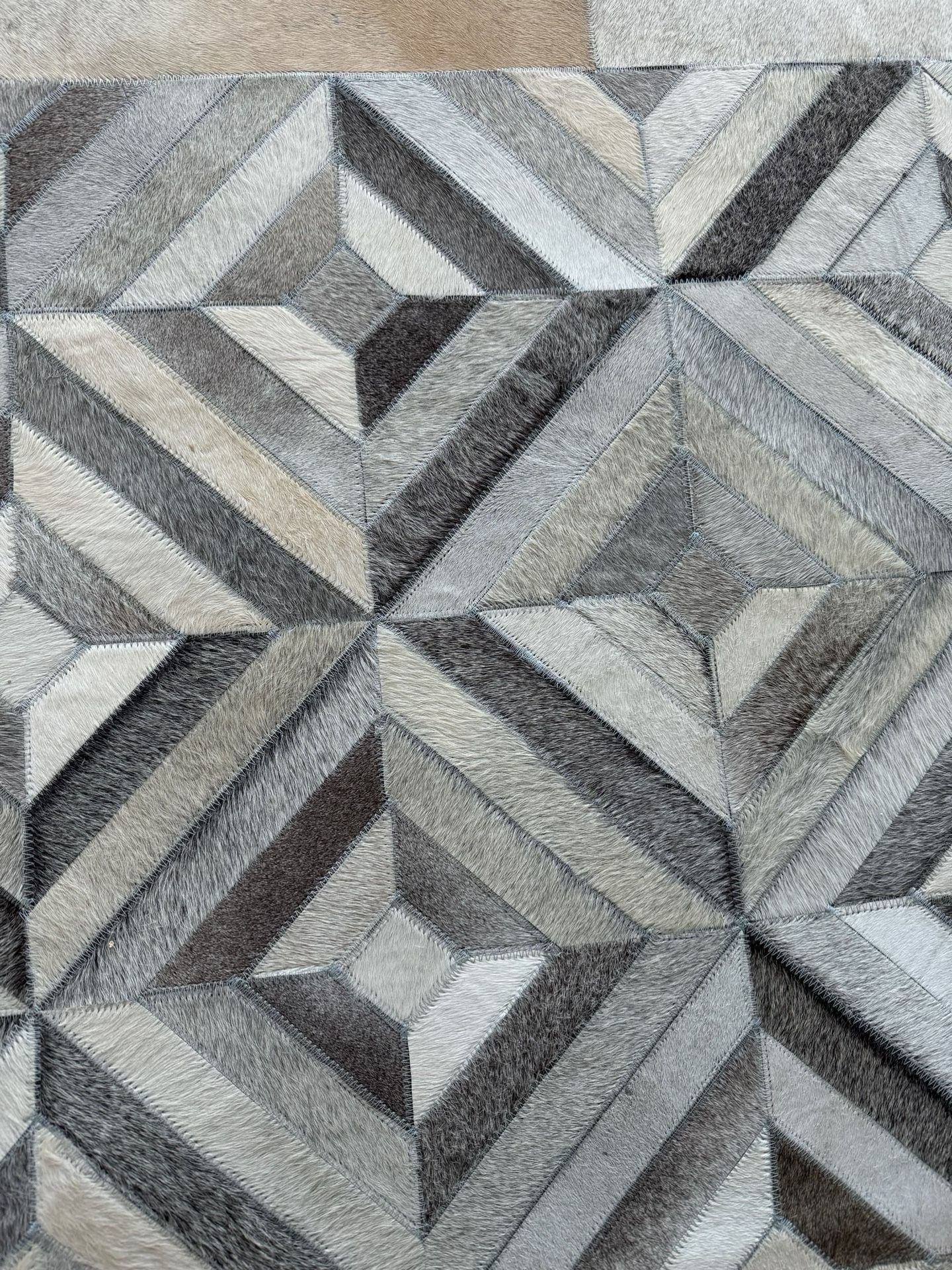 Leather Rug (8x10) Gray Patchwork
